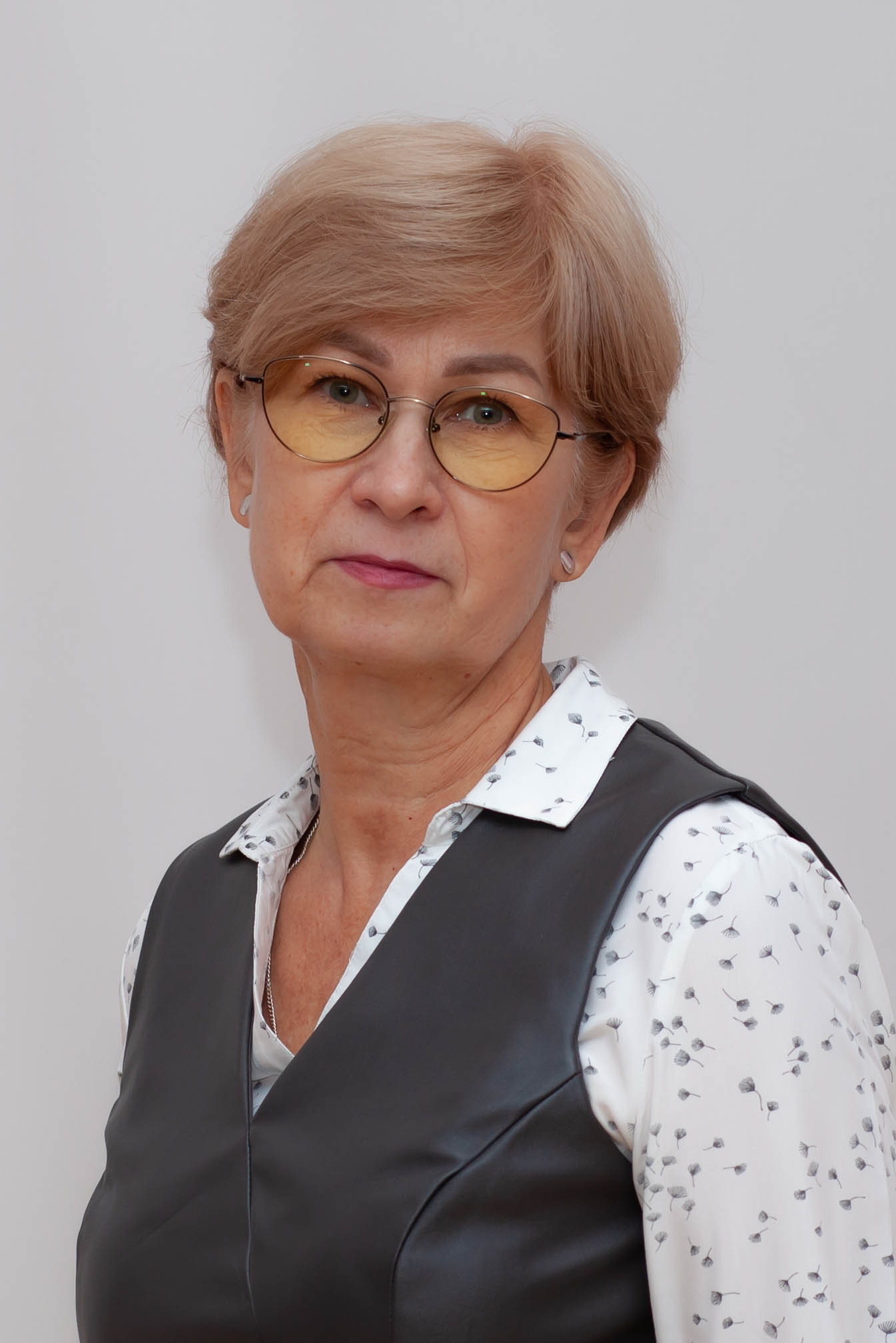 Крылова Наталья Борисовна.